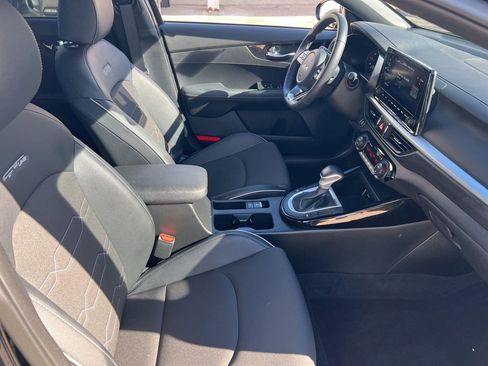 Certified 2024 Kia Forte GT-Line image 19