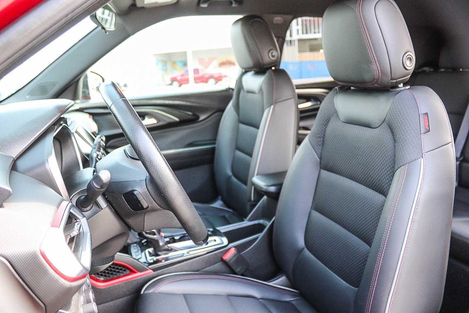 Used 2021 Chevrolet TrailBlazer RS FWD image 17