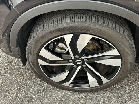 Used 2023 Volvo XC40 B5 Plus w/ Climate Package AWD/4WD image 33