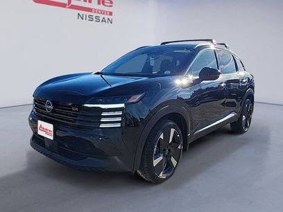 New 2025 Nissan Kicks SR w/ Illumination Package