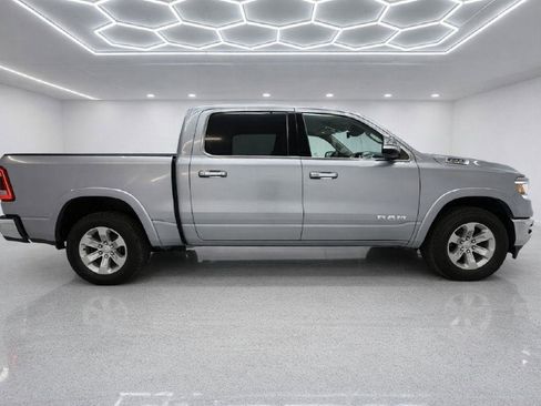 Used 2022 RAM 1500 Laramie AWD/4WD image 2