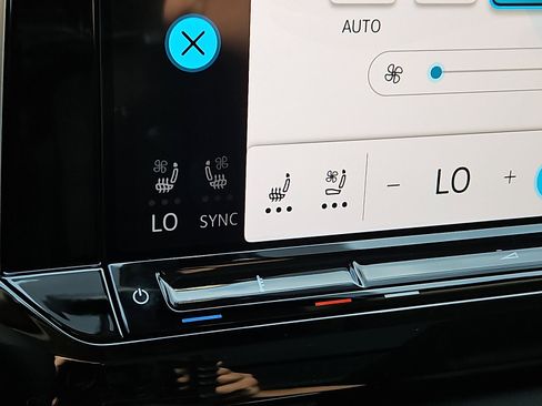 New 2026 Volkswagen Atlas SE image 17