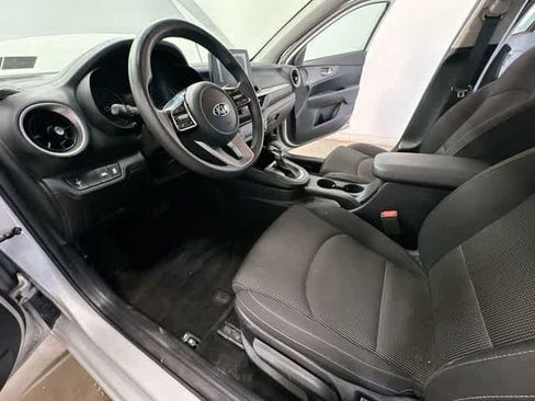 Used 2019 Kia Forte LXS FWD image 14