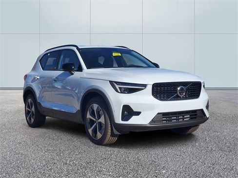 New 2026 Volvo XC40 B5 Plus w/ Protection Package Premier image 3