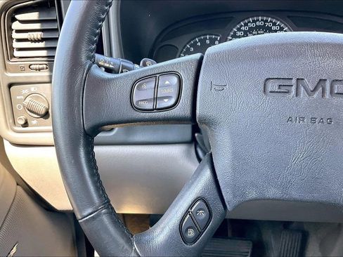 Used 2004 GMC Yukon XL SLT w/ Preferred Equipment Group image 10