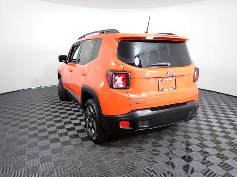 Used 2017 Jeep Renegade Sport w/ Power & Air Group image 15
