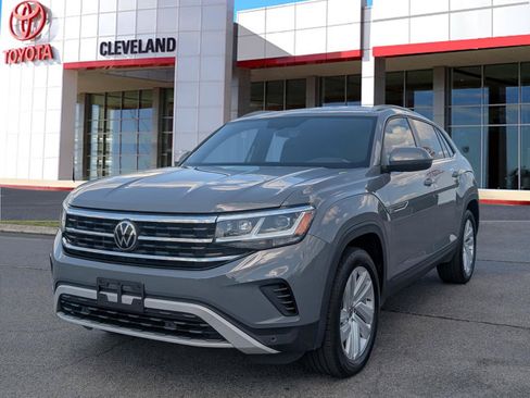 Used 2021 Volkswagen Atlas Cross Sport SE w/ V6 Towing Package FWD image 5