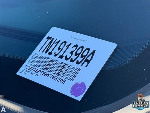 Used 2017 RAM 1500 Limited image 33