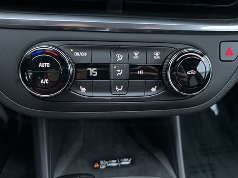 Used 2024 Buick Envista Preferred w/ Convenience I Package image 23