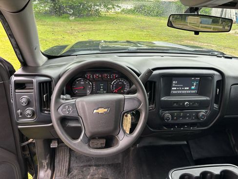 Used 2017 Chevrolet Silverado 1500 W/T w/ Special Service Package AWD/4WD image 8