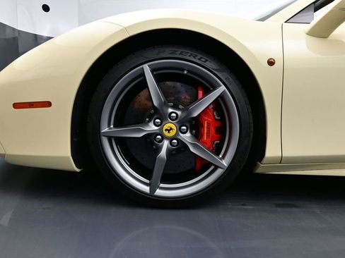 Used 2017 Ferrari 488 Spider RWD image 6
