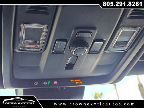 Used 2025 GMC Yukon XL Denali AWD/4WD image 31
