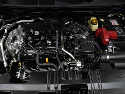 Used 2025 Nissan Kicks S FWD image 29