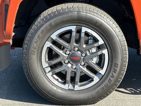 Certified 2025 Toyota Tacoma TRD Sport w/ TRD Sport Premium Package AWD/4WD image 30