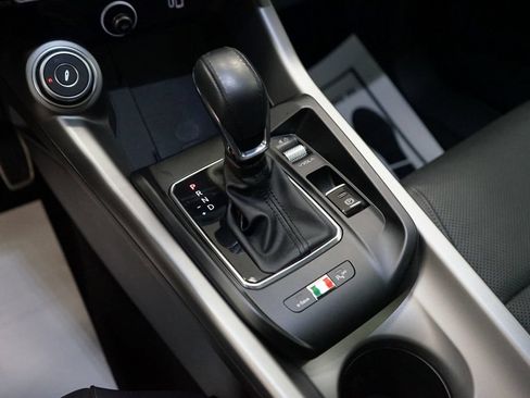 Used 2024 Alfa Romeo Tonale Veloce AWD/4WD image 43