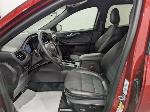 Used 2023 Ford Escape ST-Line Select w/ Tech Pack #1 image 13