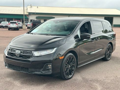 Used 2025 Honda Odyssey Sport-L image 4
