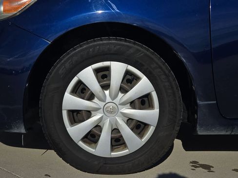 Used 2011 Toyota Corolla LE image 12