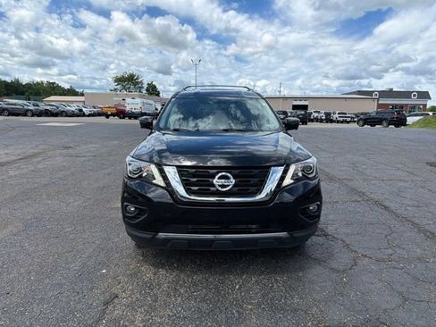 Used 2017 Nissan Pathfinder SL w/ SL Tech Package AWD/4WD image 3