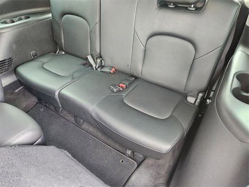 Used 2022 Nissan Armada SL w/ Captain's Chairs Package image 31