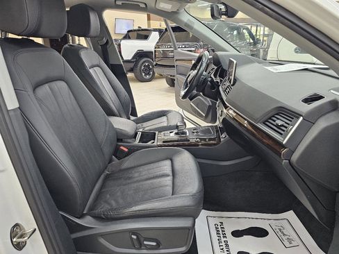 Used 2018 Audi Q5 2.0T Premium Plus w/ Premium Plus Package AWD/4WD image 22