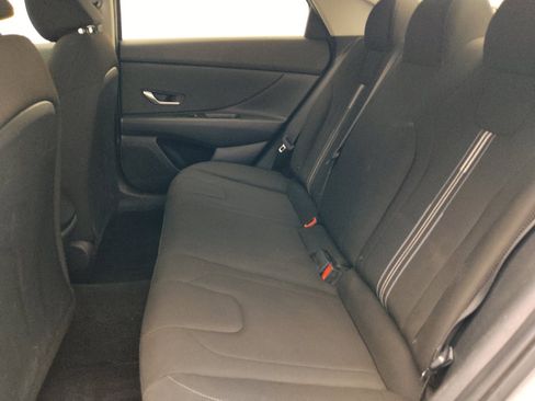 Used 2023 Hyundai Elantra SEL w/ Convenience Package FWD image 18