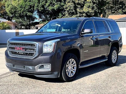 Used 2015 GMC Yukon SLT image 2