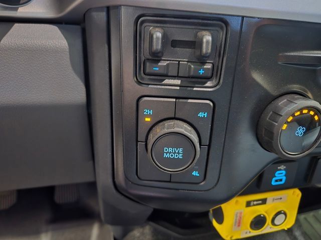New 2024 Ford F550 4x4 Regular Cab Super Duty image 23