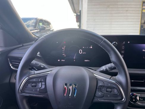 Used 2025 Buick Envista Sport Touring FWD image 34