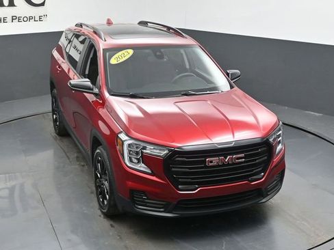 Used 2023 GMC Terrain SLE w/ Driver Convenience Package FWD image 48