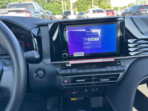 Used 2026 Toyota Camry LE FWD image 22