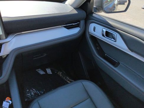 New 2026 Ford Explorer Active w/ Active Comfort Package image 20