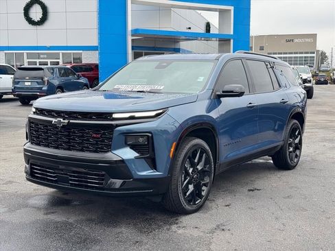 New 2026 Chevrolet Traverse RS w/ LPO, Floor Liner Package image 6