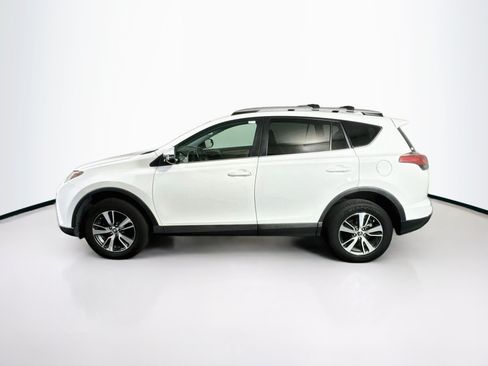 Used 2016 Toyota RAV4 XLE FWD image 4