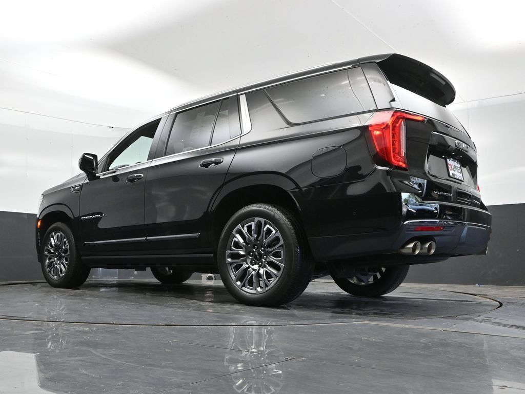 Used 2023 GMC Yukon Denali Ultimate w/ LPO, Floor Liner Package AWD/4WD image 48