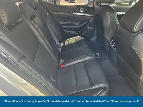 Used 2023 Nissan Maxima SV w/ Floor Mat Group FWD image 17