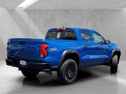 Used 2023 Chevrolet Colorado Trail Boss w/ Advanced Trailering Package AWD/4WD image 5