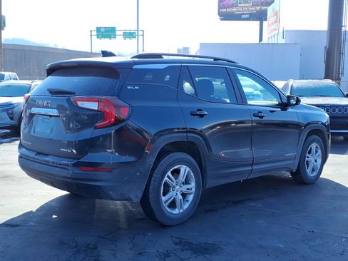 Certified 2024 GMC Terrain SLE w/ Driver Convenience Package image 4