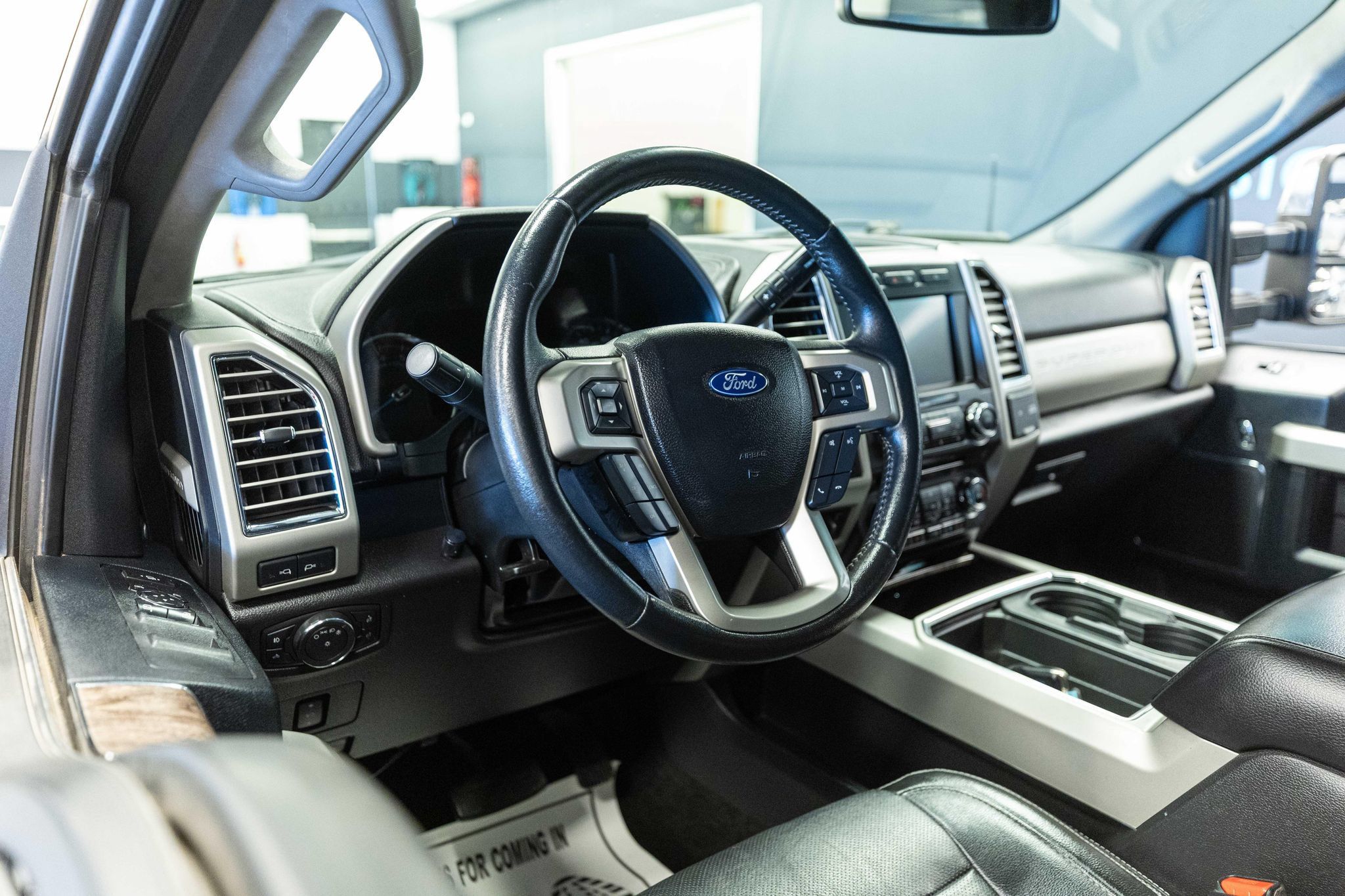 Used 2017 Ford F350 Lariat w/ Chrome Package AWD/4WD image 10