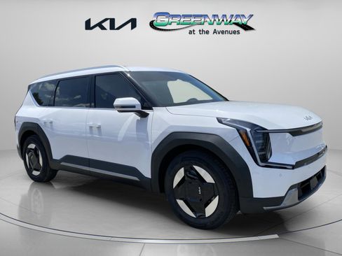 New 2026 Kia EV9 Wind image 1
