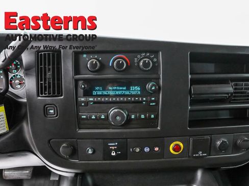 Used 2016 Chevrolet Express 2500 image 12