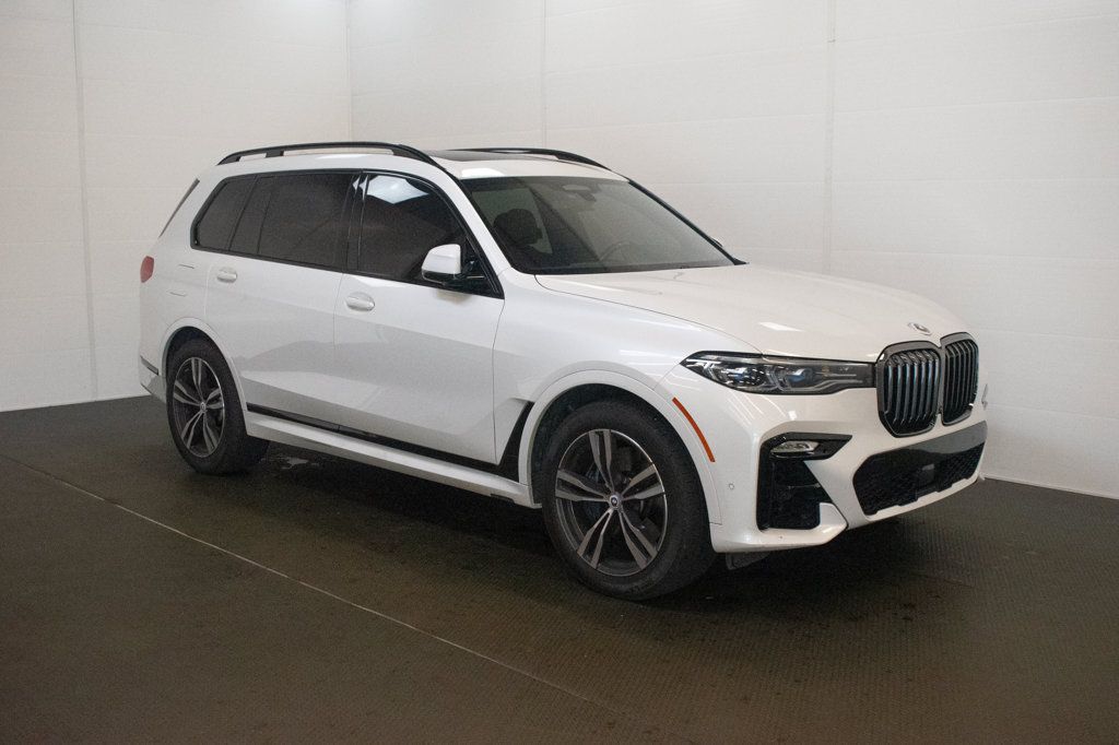 Used 2022 BMW X7 M50i AWD/4WD image 1