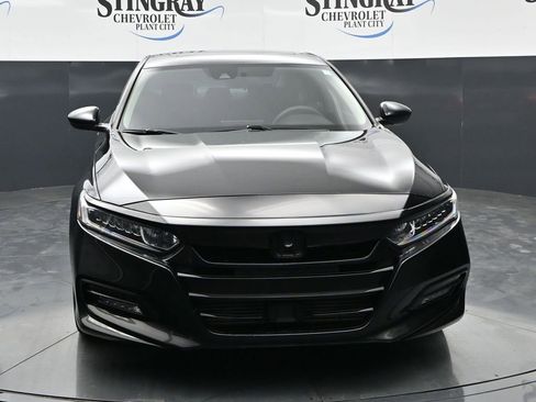 Used 2018 Honda Accord EX image 2