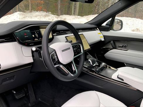 New 2026 Land Rover Range Rover Sport SE AWD/4WD image 9