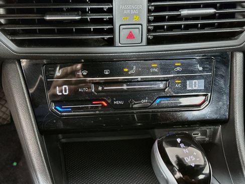 Used 2025 Volkswagen Jetta Sport FWD image 23