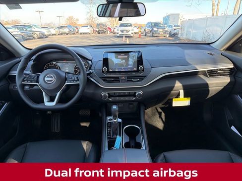New 2025 Nissan Altima 2.5 SR image 15