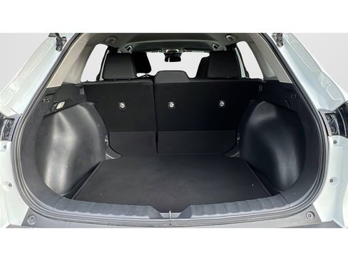 Used 2023 Toyota Corolla Cross LE FWD image 9
