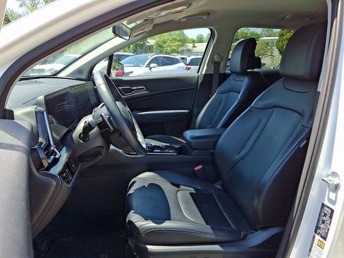 Used 2023 Kia Sportage EX AWD/4WD image 14