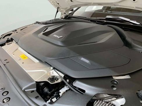 Used 2023 BMW i4 eDrive35 RWD image 40
