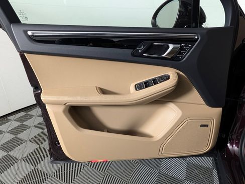 New 2026 Porsche Macan AWD/4WD image 25